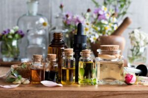 Naturlige remedier til hovedpine: Essentielle olier vs. medicin